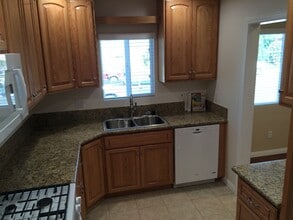 6136 Coldbrook Ave in Lakewood, CA - Building Photo - Building Photo