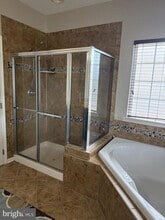 1037 Suffolk Dr in Monroe, NJ - Building Photo - Building Photo