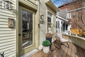 202 Silver Birch Ave in Toronto, ON - Building Photo - Building Photo