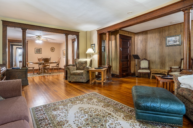 2326 E 16th St in Indianapolis, IN - Foto de edificio - Building Photo