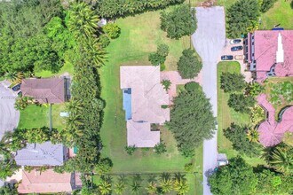 12390 NW 2nd St in Plantation, FL - Building Photo - Building Photo