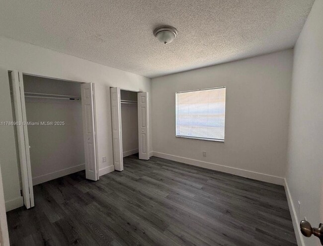 2817 NW 8th St in Fort Lauderdale, FL - Building Photo - Building Photo