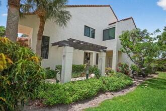 405 Sea Oats Dr in Juno Beach, FL - Building Photo - Building Photo