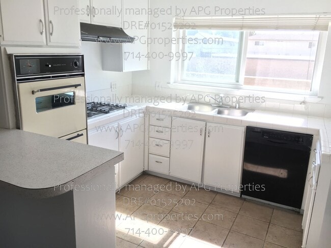 1850 W Greenleaf Ave in Anaheim, CA - Building Photo - Building Photo