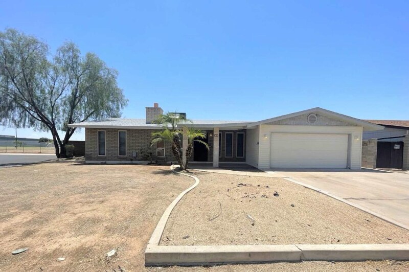 19 W Palo Verde St in Gilbert, AZ - Building Photo