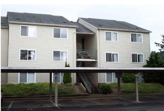 Hidden Creek Apartments in Longview, WA - Building Photo - Building Photo