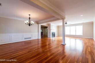 1006 Champions Cir in Simpsonville, KY - Building Photo - Building Photo