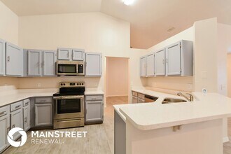 1308 Whitewood Way in Clermont, FL - Building Photo - Building Photo