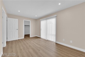 5512 Liverpool Rd in Las Vegas, NV - Building Photo - Building Photo