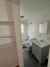 68 Warner St in Hamden, CT - Building Photo - Building Photo