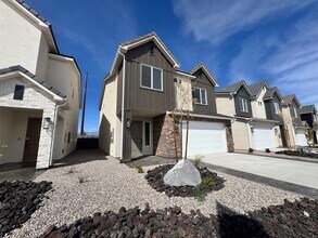 2639 Suniva Way in Saint George, UT - Building Photo - Building Photo