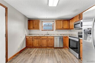 71 Downing St in Buffalo, NY - Building Photo - Building Photo