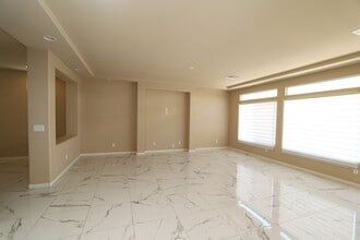 6546 Creekside Cellars Ct in Las Vegas, NV - Building Photo - Building Photo