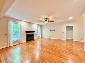 9412 Springdale Dr in Raleigh, NC - Building Photo - Building Photo