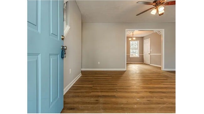 402 Southlake Dr in La Vergne, TN - Building Photo - Building Photo