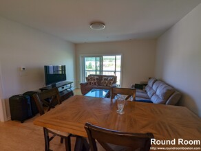 120 University, Unit 2212 in Westwood, MA - Building Photo - Building Photo