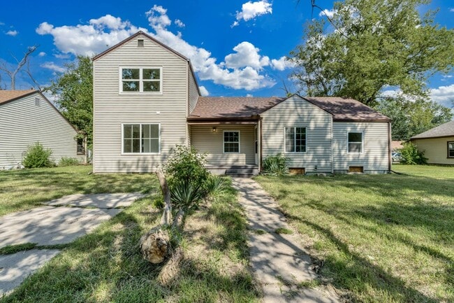 property at 1922 N Payne Ave