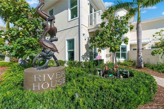 55 SE Seminole St in Stuart, FL - Building Photo - Building Photo