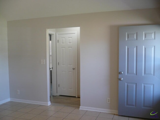 305 Grand Ave in Bonaire, GA - Building Photo - Building Photo