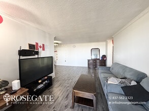18 Kings Cross Rd in Brampton, ON - Building Photo - Building Photo