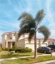 15279 Laguna Hills Dr in Ft. Myers, FL - Building Photo