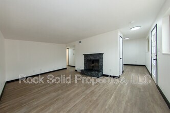 312 E 27th St in Cheyenne, WY - Building Photo - Building Photo