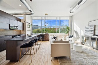 1312 Live Oak St in Houston, TX - Building Photo - Building Photo