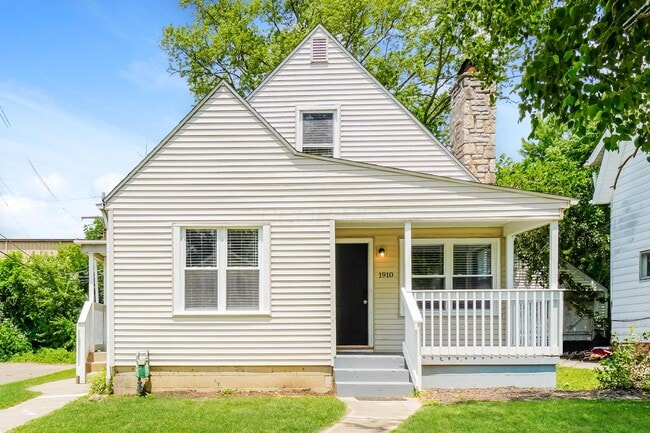 property at 1910 E N Broadway St