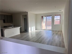 2933 Gallarate Dr in Henderson, NV - Building Photo - Building Photo