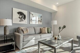 17500 25th Ave NE in Marysville, WA - Building Photo