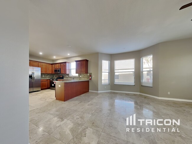 716 Bunker View Dr in Apollo Beach, FL - Building Photo - Building Photo