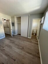 20033 Saticoy St in Los Angeles, CA - Building Photo - Building Photo