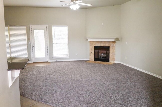 2704 NE 129th St in Edmond, OK - Building Photo - Building Photo