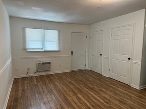 1923 Norwood St SW-Unit -312 in Lenoir, NC - Building Photo - Building Photo