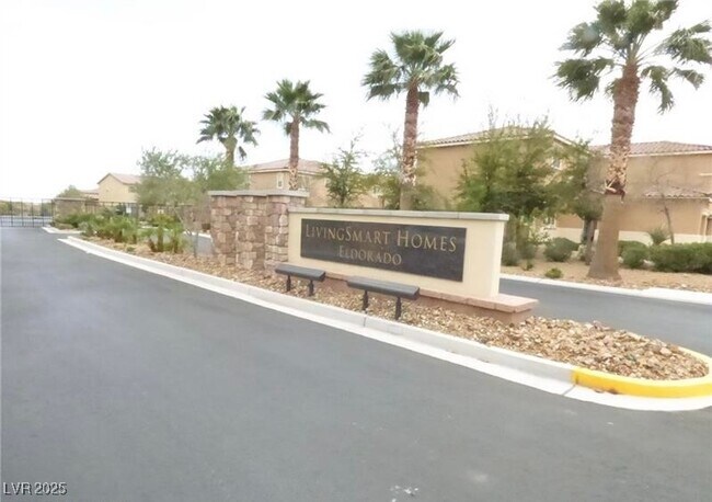 6652 Fort William St in North Las Vegas, NV - Building Photo - Building Photo
