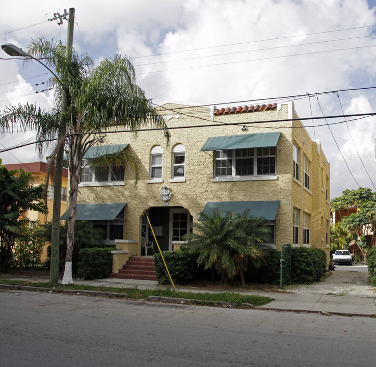 428-436 SW 13th Ave in Miami, FL - Foto de edificio