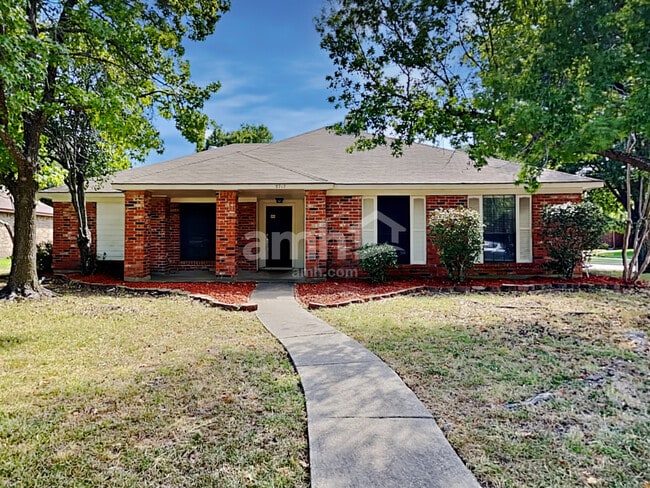 property at 3717 Flagstone Ave