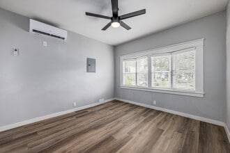 1411 Mohawk St in Los Angeles, CA - Foto de edificio - Interior Photo