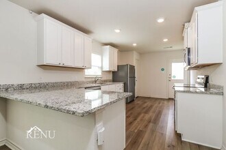 104 Stratton Ln in Jarrell, TX - Building Photo - Building Photo