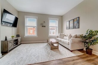 1628 N Calvert St in Baltimore, MD - Building Photo - Building Photo