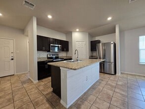 6009 Sally Ride Ln in Killeen, TX - Building Photo - Building Photo