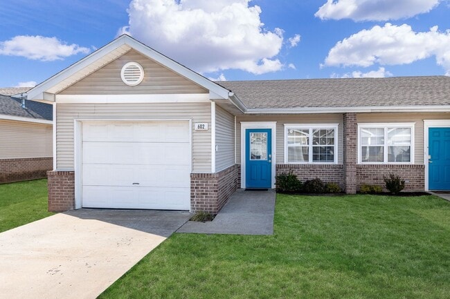property at 604 N 7th St