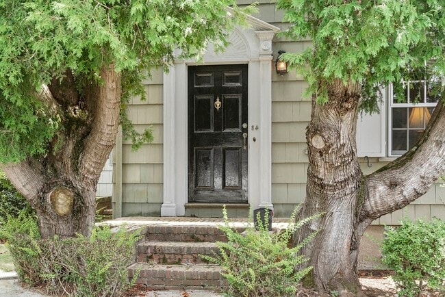 property at 84 Mt Pleasant Ave