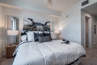 The Palmeri Residences in Naples, FL - Foto de edificio - Building Photo