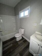 222 Hallock Ave in New Haven, CT - Building Photo - Building Photo
