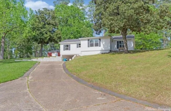 property at 5736 S Lakeshore Dr