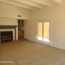 4962 E South Regency Cir in Tucson, AZ - Foto de edificio - Building Photo