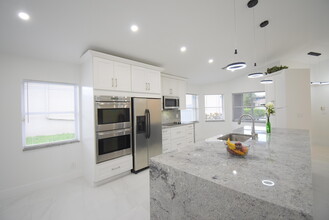 11071 Baybreeze Way in Boca Raton, FL - Building Photo - Building Photo