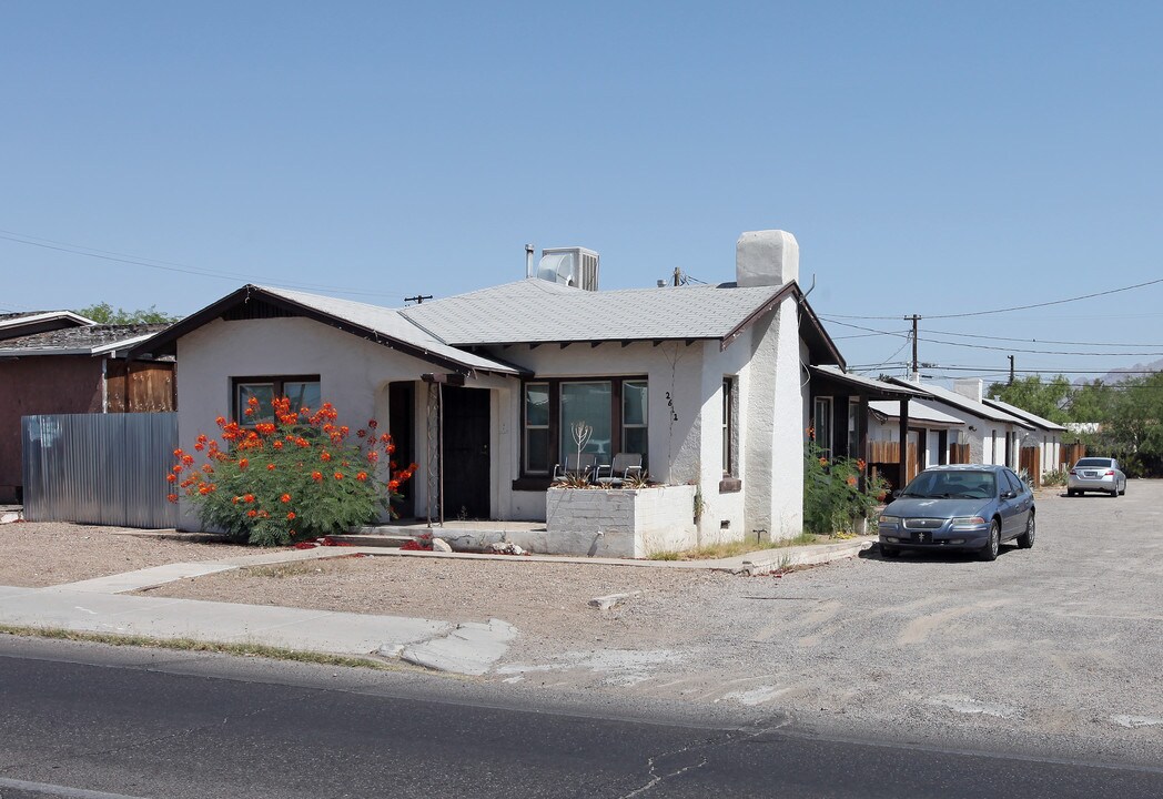 2611-2625 E Grant Rd in Tucson, AZ - Foto de edificio