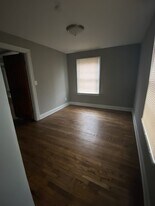 515-517 W 14th St in Lawrence, KS - Building Photo